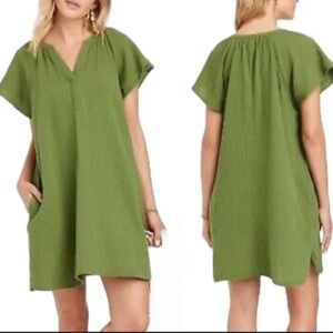 Stylish Green V-Neck Dress Sz M